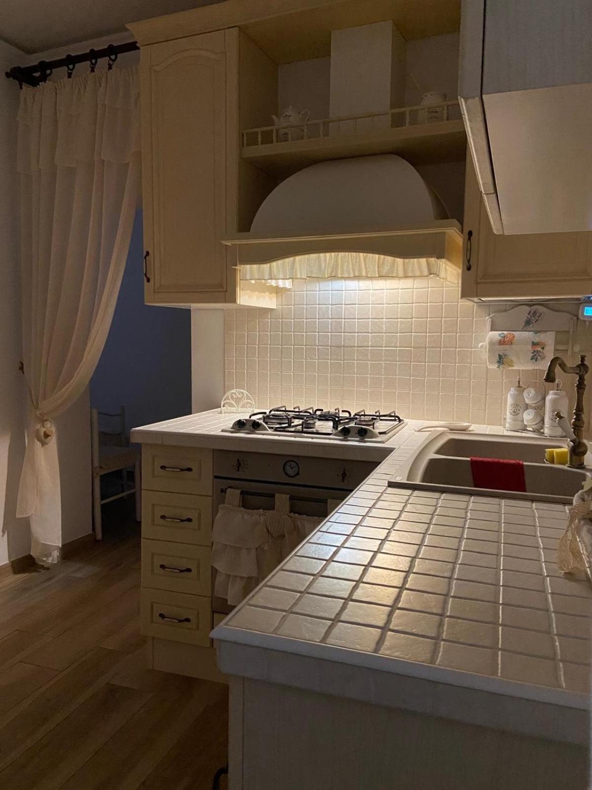 Le Stanze Del Castello Apartment Ascoli Satriano Bagian luar foto